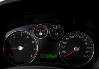 Подержанный автомобиль Ford Focus Sedan 2007 года (9 фото)