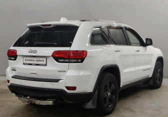Подержанный автомобиль Jeep Grand Cherokee 2013 года (5 фото)