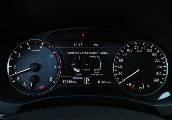 Подержанный автомобиль Infiniti QX50 2018 года (22 фото)