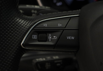 Подержанный автомобиль Audi Q3 Sportback 2022 года (12 фото)