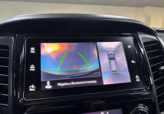 Подержанный автомобиль Mitsubishi Pajero Sport 2017 года (16 фото)