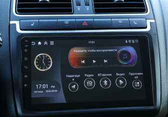 Подержанный автомобиль Volkswagen Polo Sedan 2015 года (14 фото)