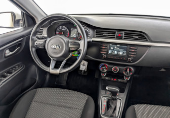 Подержанный автомобиль Kia Rio Sedan 2020 года (28 фото)