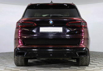 Подержанный автомобиль BMW X5 2020 года (4 фото)