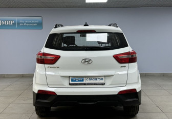Подержанный автомобиль Hyundai Creta 2017 года (6 фото)