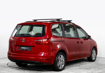Подержанный автомобиль SEAT Alhambra 2014 года (4 фото)