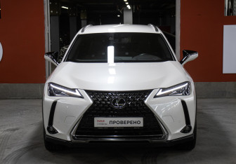Подержанный автомобиль Lexus UX 2021 года (2 фото)