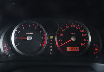 Подержанный автомобиль Suzuki Liana Wagon 2004 года (16 фото)