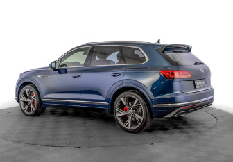 Подержанный автомобиль Volkswagen Touareg 2022 года (7 фото)