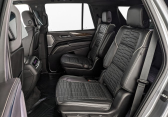 Подержанный автомобиль Cadillac Escalade Suv 2021 года (18 фото)