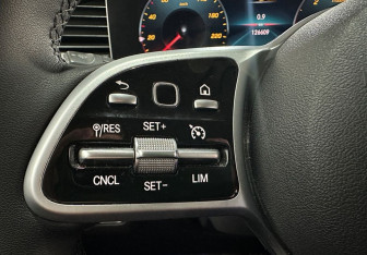 Подержанный автомобиль Mercedes-Benz GLE 2020 года (20 фото)