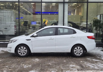Подержанный автомобиль Kia Rio Sedan 2012 года (5 фото)