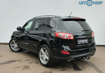 Подержанный автомобиль Hyundai Santa Fe 2011 года (7 фото)