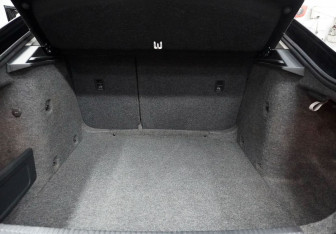 Подержанный автомобиль Skoda Octavia Liftback 2013 года (13 фото)