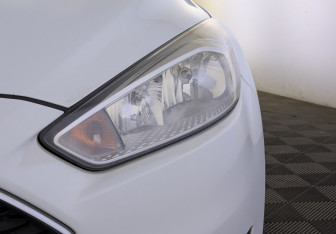 Подержанный автомобиль Ford Focus Hatchback 2017 года (11 фото)