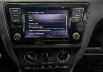 Подержанный автомобиль Skoda Rapid Liftback 2019 года (14 фото)