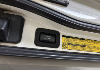 Подержанный автомобиль Toyota Land Cruiser Suv 2014 года (34 фото)