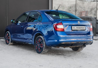Подержанный автомобиль Skoda Rapid Liftback 2019 года (7 фото)