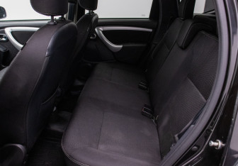 Подержанный автомобиль Nissan Terrano 2019 года (11 фото)