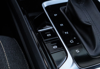 Подержанный автомобиль FAW Bestune B70 2023 года (16 фото)