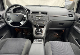 Подержанный автомобиль Ford C-MAX 2006 года (9 фото)