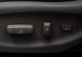 Подержанный автомобиль Kia Sorento 2010 года (17 фото)