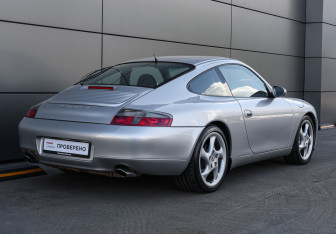 Подержанный автомобиль Porsche 911 Coupe 1999 года (5 фото)