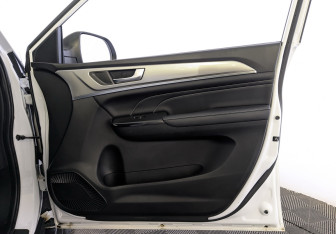 Подержанный автомобиль Haval M6 2024 года (24 фото)