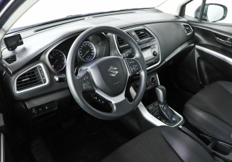 Подержанный автомобиль Suzuki SX4 Hatchback 2021 года (7 фото)