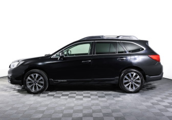Подержанный автомобиль Subaru Outback Wagon 2017 года (8 фото)