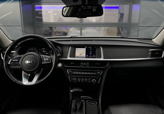 Подержанный автомобиль Kia Optima Sedan 2019 года (10 фото)