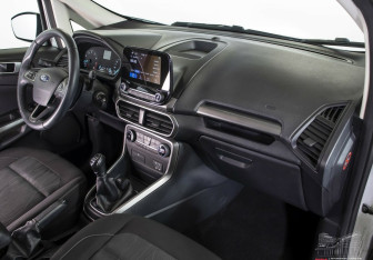Подержанный автомобиль Ford EcoSport 2018 года (8 фото)