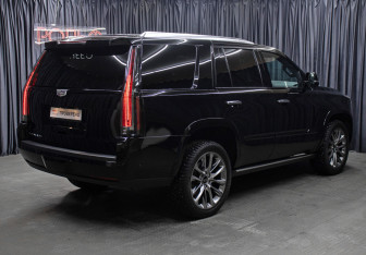 Подержанный автомобиль Cadillac Escalade Suv 2020 года (5 фото)