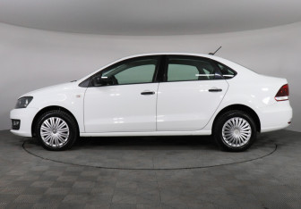 Подержанный автомобиль Volkswagen Polo Sedan 2019 года (8 фото)