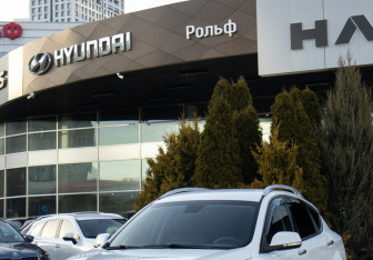 Подержанный автомобиль FAW Besturn X80 2019 года (20 фото)