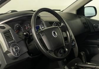 Подержанный автомобиль SsangYong Kyron 2014 года (13 фото)