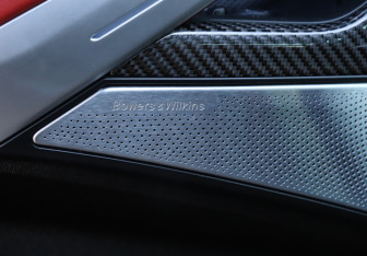 Подержанный автомобиль BMW X6 M 2021 года (17 фото)