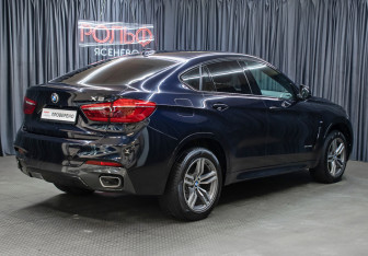 Подержанный автомобиль BMW X6 2019 года (5 фото)