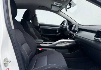 Подержанный автомобиль Geely Coolray 2023 года (10 фото)