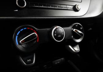 Подержанный автомобиль Kia Rio Hatchback 2021 года (25 фото)