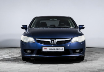 Подержанный автомобиль Honda Civic Sedan 2009 года (2 фото)