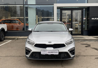 Подержанный автомобиль Kia Cerato Sedan 2021 года (2 фото)