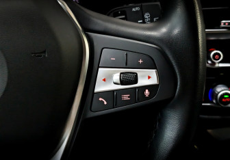 Подержанный автомобиль BMW X3 2021 года (27 фото)