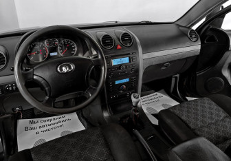 Подержанный автомобиль Great Wall Hover H3 2014 года (6 фото)