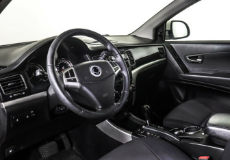 Подержанный автомобиль SsangYong Actyon 2012 года (8 фото)