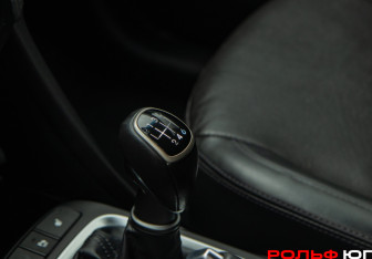 Подержанный автомобиль Hyundai Santa Fe 2015 года (14 фото)