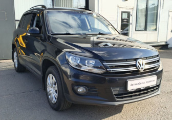 Подержанный автомобиль Volkswagen Tiguan 2011 года (3 фото)