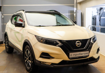 Подержанный автомобиль Nissan Qashqai 2021 года (3 фото)