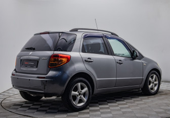 Подержанный автомобиль Suzuki SX4 Hatchback 2008 года (5 фото)