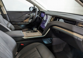 Новый Hongqi HS7 2025 (9 фото)